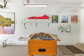 Mountain Paradise ~ 1 Mile to Pine Mountain Lake!