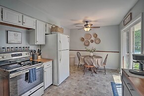 Saratoga Springs Haven w/ Pool + Fire Pit!