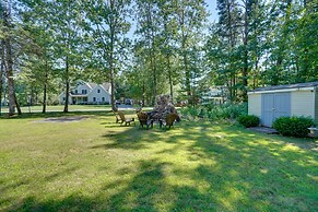 Saratoga Springs Haven w/ Pool + Fire Pit!