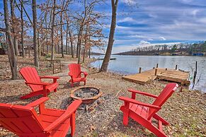 Lakefront Vacation Rental w/ Deck & 2 Docks!
