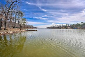 Lakefront Vacation Rental w/ Deck & 2 Docks!