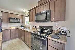 Cassopolis Cabin, Private Deck & Lake Access!