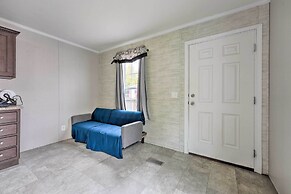 Cassopolis Cabin, Private Deck & Lake Access!