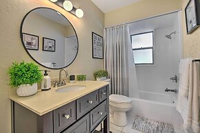 8 Mi to Beaches: Bradenton Home w/ Poolside Oasis!