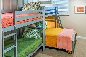 Barren River Lake Home w/ Boat Dock + Grill!