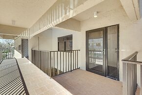 Luxury Sanibel Condo w/ Ocean View: Steps to Beach