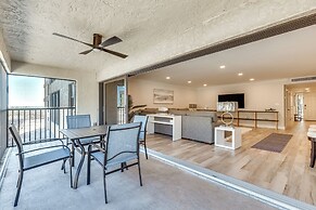 Luxury Sanibel Condo w/ Ocean View: Steps to Beach