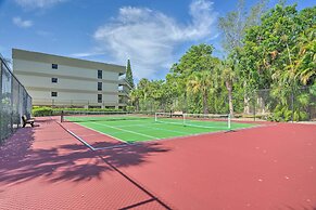 Luxury Sanibel Condo w/ Ocean View: Steps to Beach