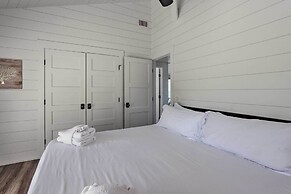 Ocean-view Treetop Escape w/ Fire Pit!