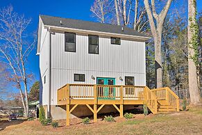 Bright & Inviting Home by Biltmore Village w/ Deck