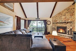 Cozy Camelback, Pocono Retreat w/ Mountain Views!
