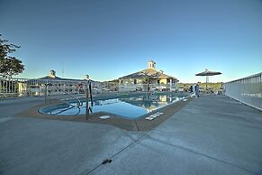 'the Ridge' Branson Condo w/ Pools + Golf Course!