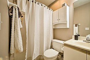 'the Ridge' Branson Condo w/ Pools + Golf Course!