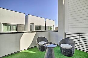 Newly-built Luxury Galleria Area Townhome!