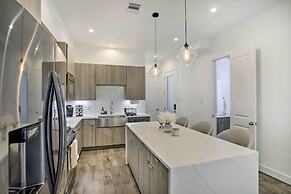 Newly-built Luxury Galleria Area Townhome!