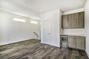 Newly-built Luxury Galleria Area Townhome!