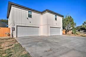 Bright Amarillo Townhome Near Parks & Town!