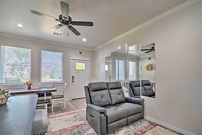 Bright Amarillo Townhome Near Parks & Town!