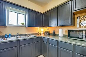 Charming Studio Home 12 Mi to Eureka Springs!