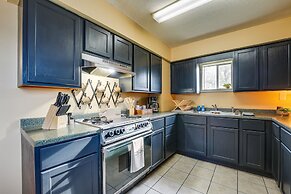 Charming Studio Home 12 Mi to Eureka Springs!