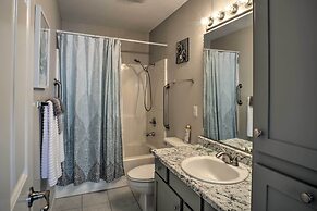 < 1 Mi to Branson Strip: Condo on Golf Course!