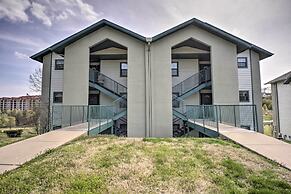 < 1 Mi to Branson Strip: Condo on Golf Course!