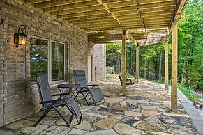 Beaver Lake Retreat w/ Lake Access & Fire Pit!