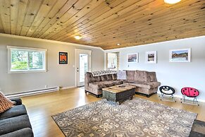 Renovated Kingston Home: Game Room & Deck!