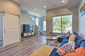 Commerce City Townhome ~ 6 Mi to Dtwn Denver!