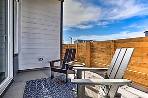 6 Mi to Dtwn Denver: Townhome w/ Patio!