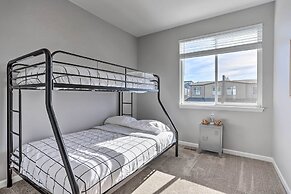 6 Mi to Dtwn Denver: Townhome w/ Patio!