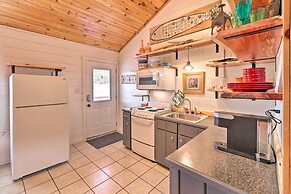 Mountain View Escape - 1 Mile to White River!