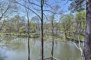 Cozy Cabin With Sunroom & Cacapon River Access!