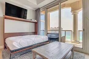 Pensacola Beach Penthouse w/ View + Pool Access!