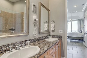 Pensacola Beach Penthouse w/ View + Pool Access!