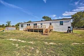 Family-friendly Madill Home: Peaceful Setting