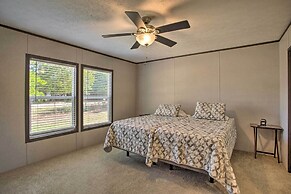 Family-friendly Madill Home: Peaceful Setting