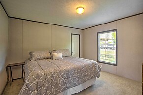 Family-friendly Madill Home: Peaceful Setting
