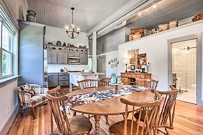 'the Ruebling House': Bright, Modern, & Renovated!