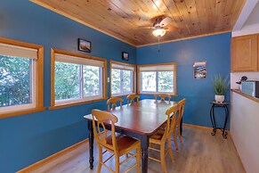 Harpers Ferry Cabin - Walk to Private Lake!