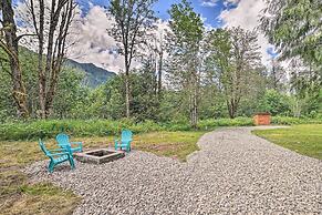 Modern Gold Bar Vacation Rental w/ Mountain View