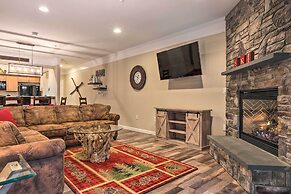 Relaxing Lincoln Condo w/ Fireplace & Shuttle