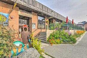 Modern Downtown Apt - Walk to Parks + Cafes!