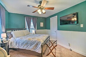 Historic Branson Cottage: 7 Mi to Table Rock Lake!