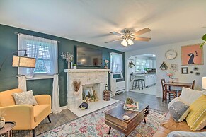 Historic Branson Cottage: 7 Mi to Table Rock Lake!