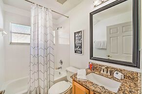 Clermont Vacation Rental w/ Pool: 11 Mi to Disney