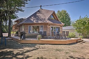 Lakefront 'manitou Cottage' < 1 Mi to Downtown!