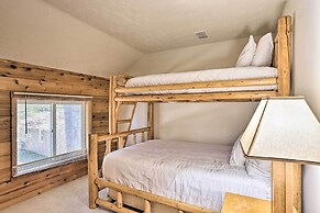 Lakefront 'manitou Cottage' < 1 Mi to Downtown!