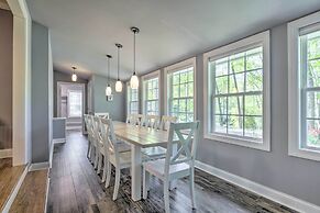 Bright Cary Home With Deck < 15 Mi to Raleigh!