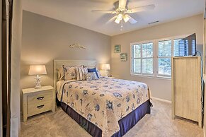 1/4 Mi to Ocean: Beach Pebble Townhome w/ Patio